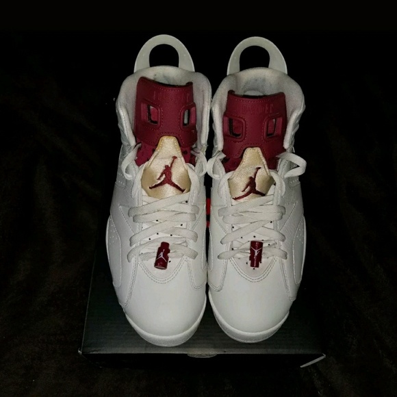 Nike Air Jordan Retro 6 Maroon Size 10.5